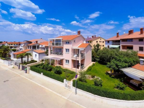 Apartments Villa Brioni
